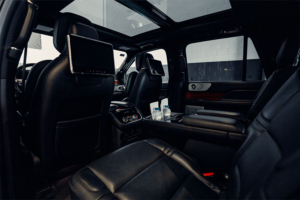 Lincoln-Navigator-Black-Label4