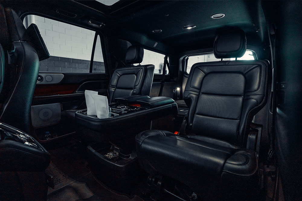 Lincoln-Navigator-Black-Label5